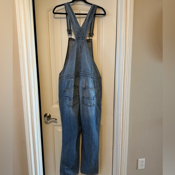 AEO live your life overalls Overalls American Eagle Denim Overall. Size medium - Picture 3 of 10